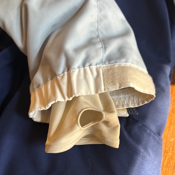 Burton Women's Two-Tone Jacket - Picture 7 of 9